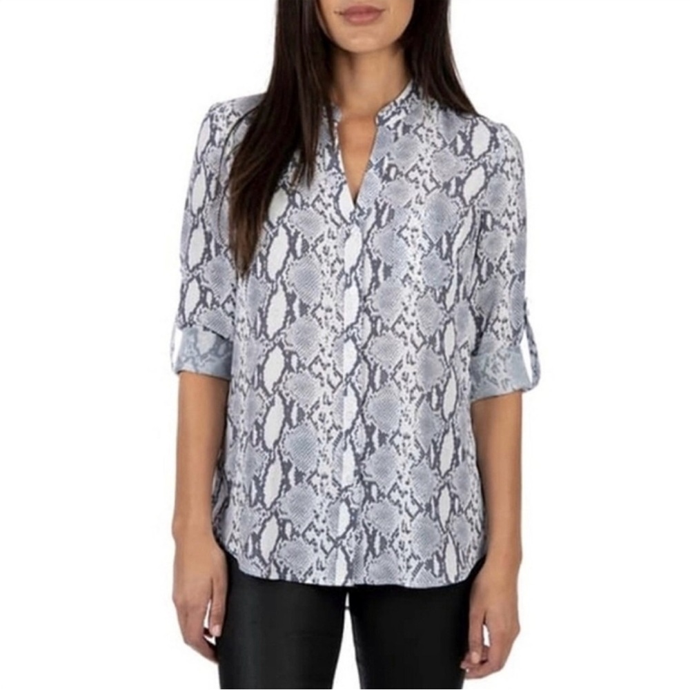 Kut from the Kloth White/Black Snakeskin Print Design Blouse